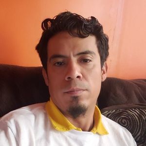 Meet your Posher, Carlos